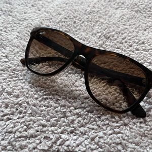 Ray-ban women’s sunglasses. Excellent condition